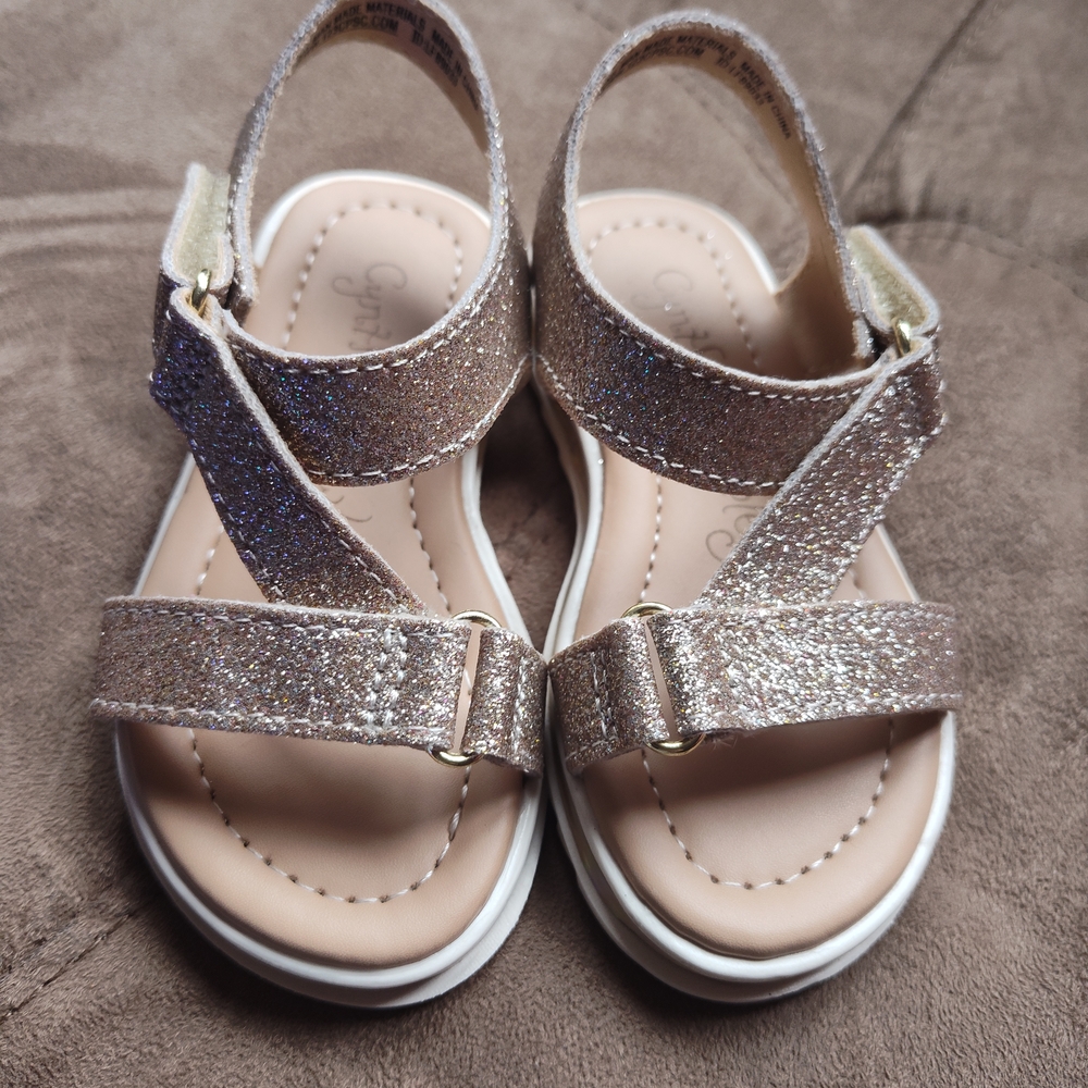 NWOT, Cynthia Rowley Glittery Kids Sandals, Size 6 (Toddler)